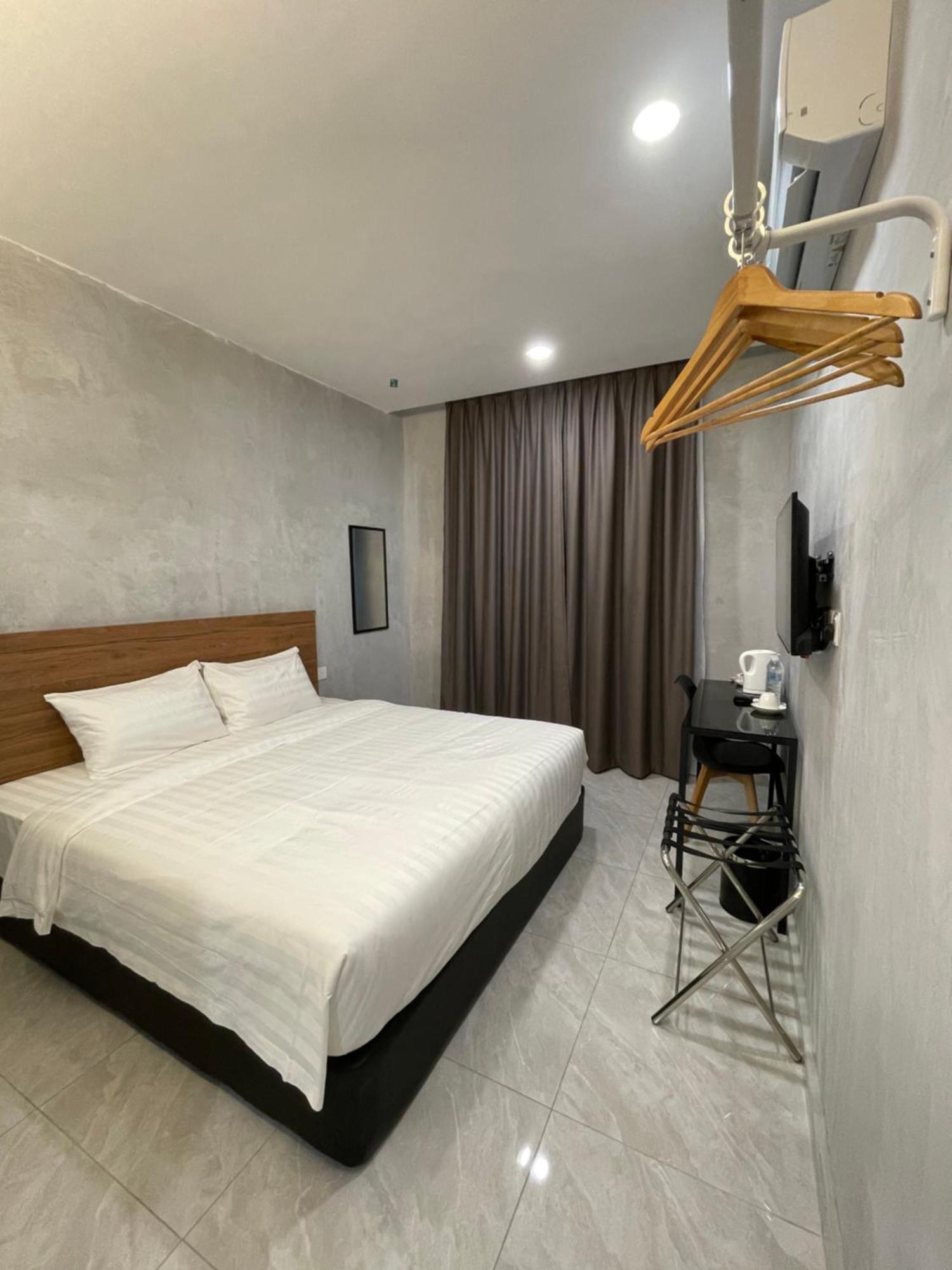 Hpy Hotel Ipoh Exterior photo